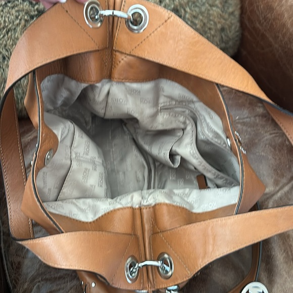 Michael Kors studded leather bag - Picture 4 of 8